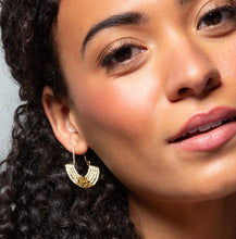 Chromacolor Miyuki U-Hoop Earring - Cream/Gold